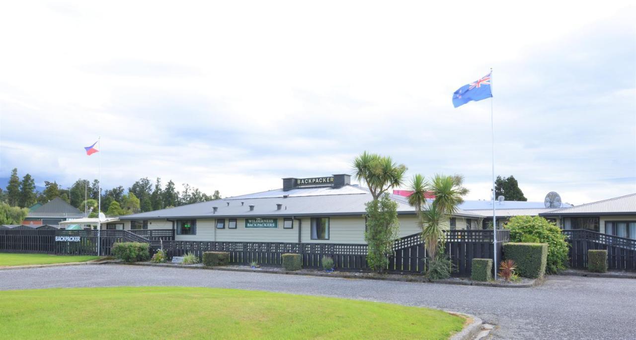Auberge de jeunesse Wilderness Backpackers à Haast Extérieur photo
