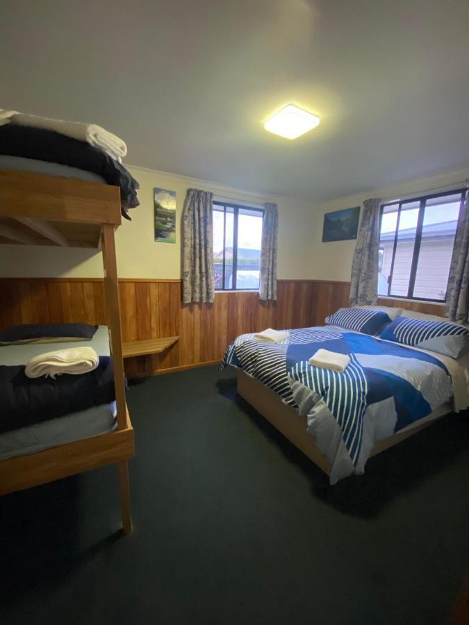 Auberge de jeunesse Wilderness Backpackers à Haast Extérieur photo