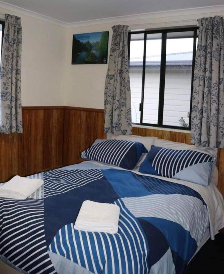 Auberge de jeunesse Wilderness Backpackers à Haast Extérieur photo